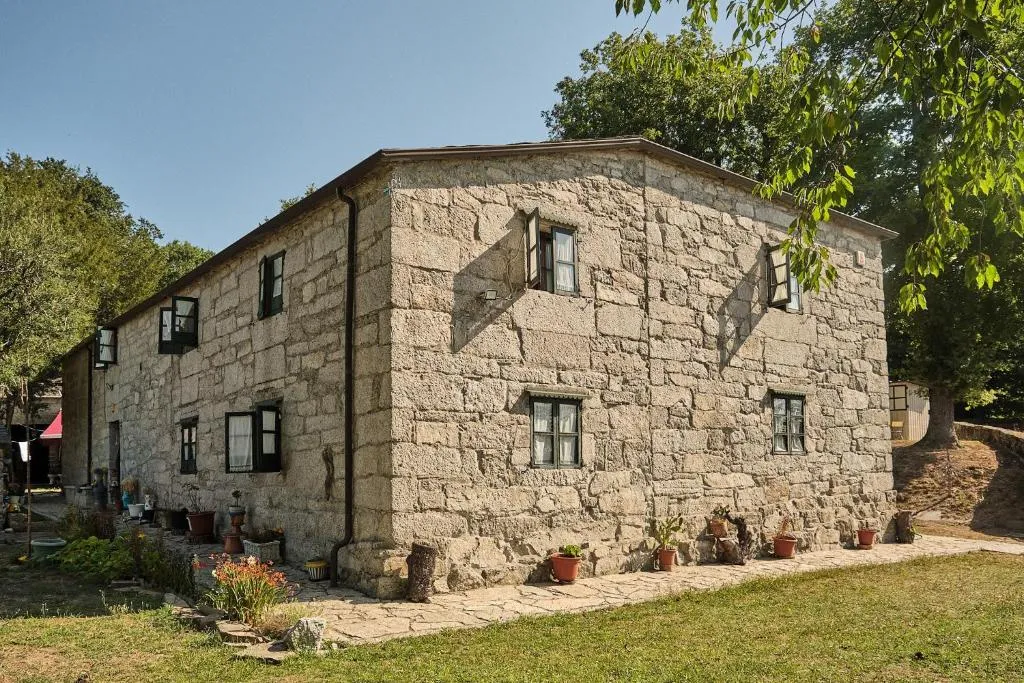 Albergue Rectoral in Romean