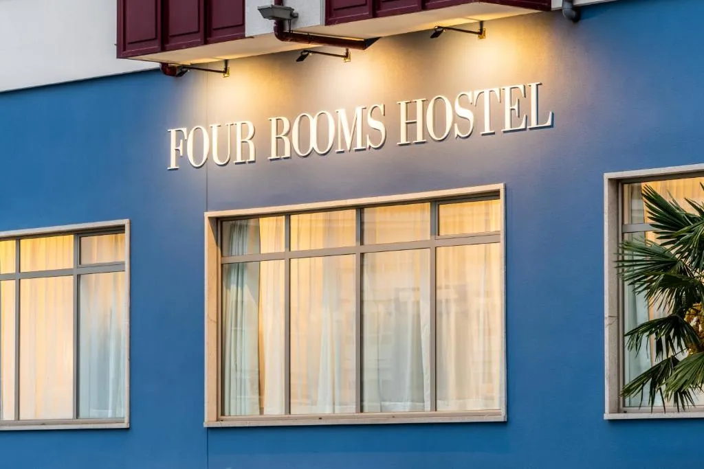 Four Rooms Hostel in Lugo