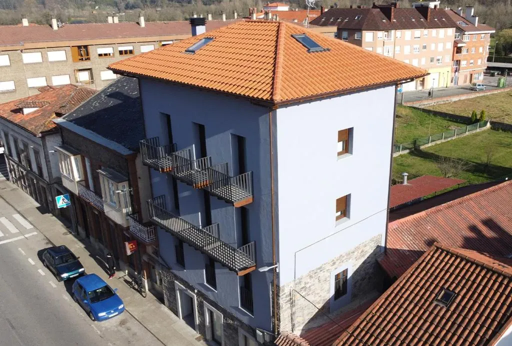 Puerta de Occidente Apartmentos in Cornellana - Salas